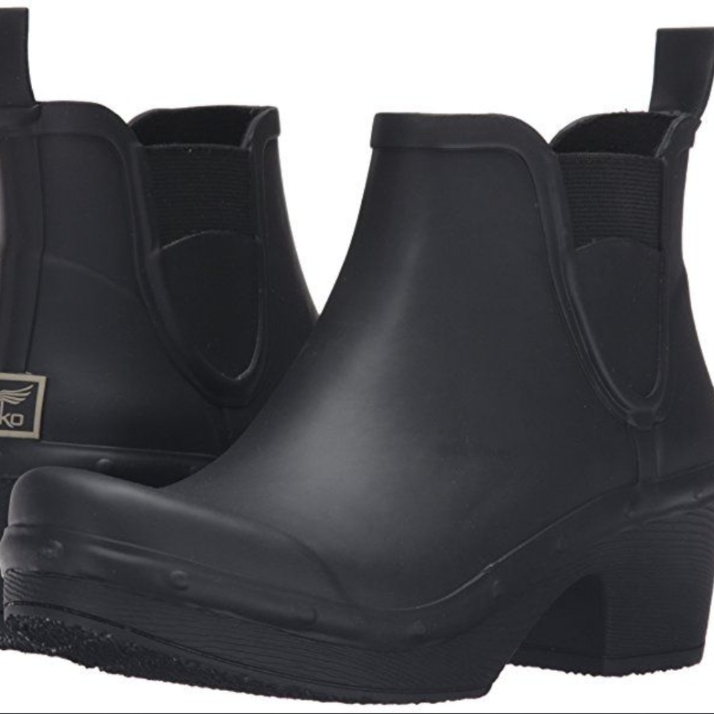 Dansko Rosa Chelsea Rain Boot Size 39